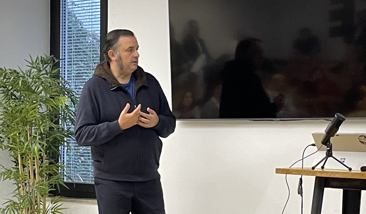 Cuántas ganas de volver a ver a este Sr. en acción!!
Al final, seremos potencial mundial de #CPS

Gracias <a href="/PauMugarra/">Pau Mugarra</a> por la organización!!