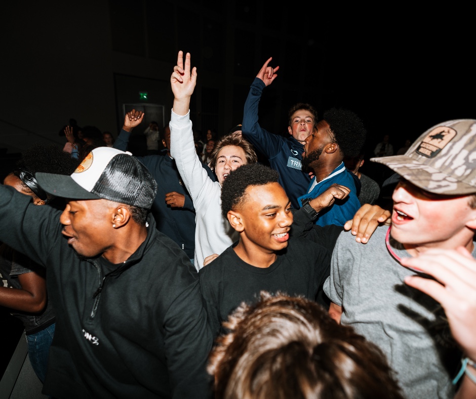 HighlandsAL's tweet photo. The wave definitely started in the STUDENT SECTION at #MotionNight last night! ππ The best is ahead for this generation!
Parents!! β‘οΈ Don't let your high schooler miss The High School Retreat happening October 28-30. To register, head to https://t.co/PXY54WZjTe! https://t.co/h6uJ3O7dFV