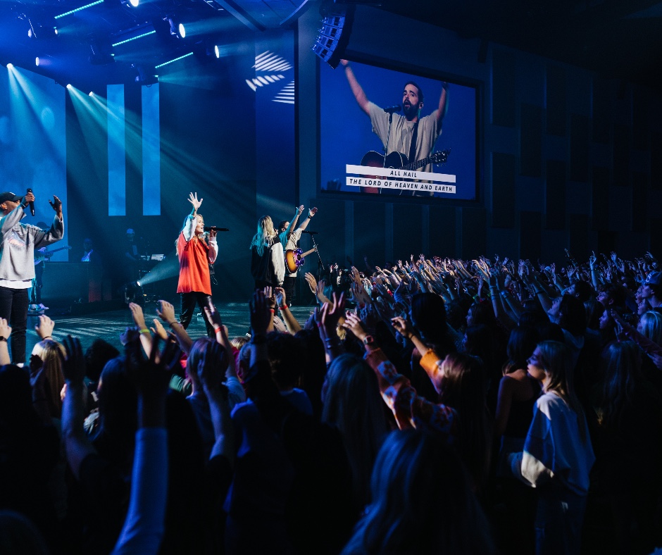 HighlandsAL's tweet photo. The wave definitely started in the STUDENT SECTION at #MotionNight last night! ππ The best is ahead for this generation!
Parents!! β‘οΈ Don't let your high schooler miss The High School Retreat happening October 28-30. To register, head to https://t.co/PXY54WZjTe! https://t.co/h6uJ3O7dFV