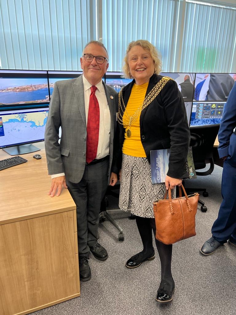 Plymouth Lord Mayor tweet media