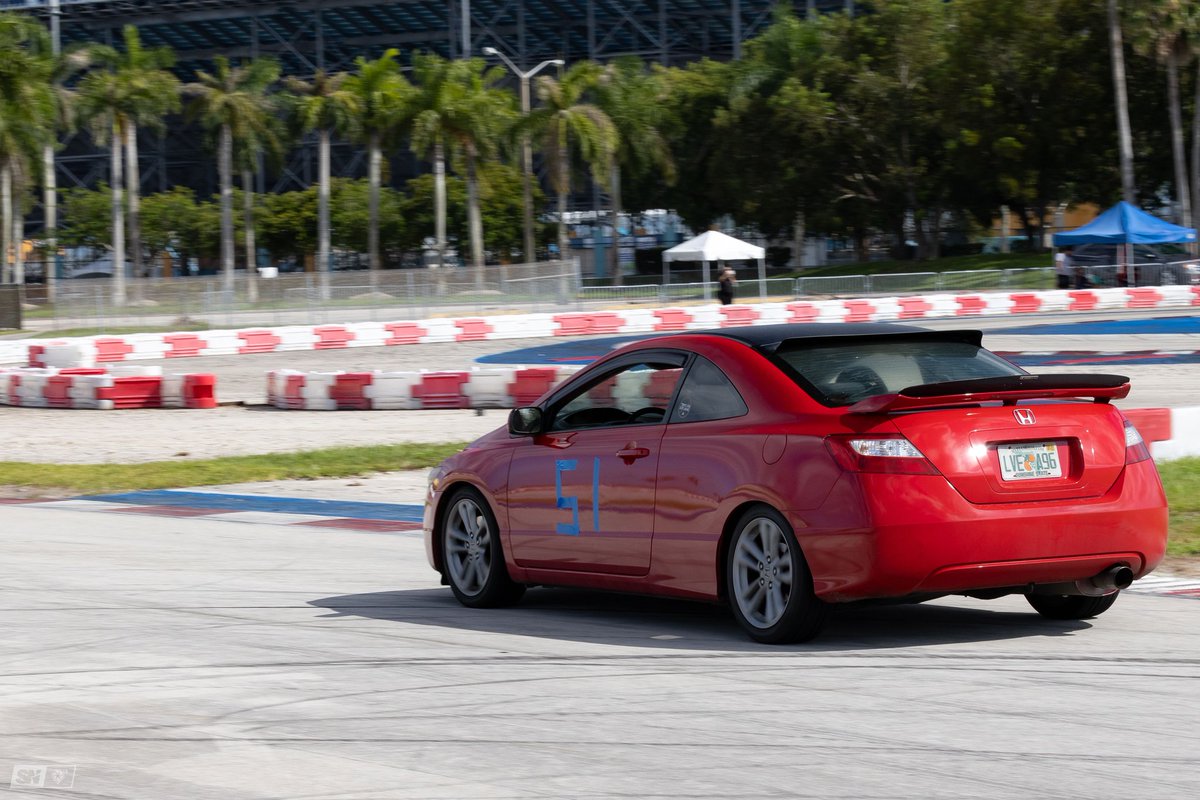 wayra_51's tweet photo. @Honda The power of dreams ✨️ 
#honda #civicsi #manual #autocross #racing #8thgen #FG2 #carusedesign https://t.co/ke6OZBlnGF