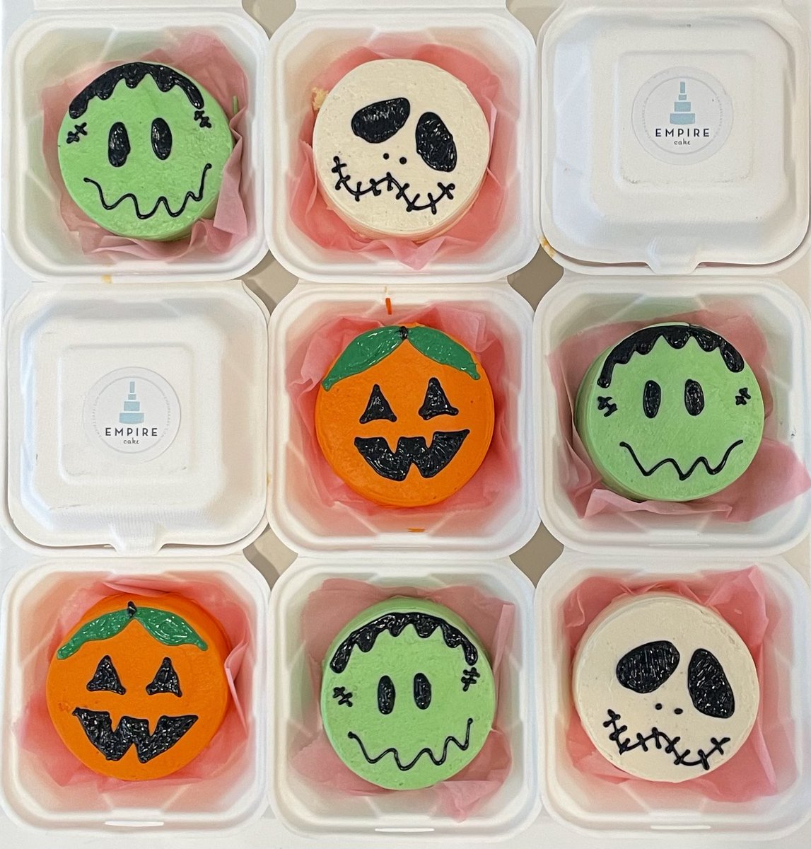 Trick-or-treat to go! Pick up one of our Halloween lunchbox cakes! Available though October! #trickortreat #halloween #bentoboxcake #lunchboxcake