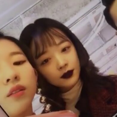 dailysulli's tweet photo. sulli loves you #RememberSulli https://t.co/Z9D47kvkuz