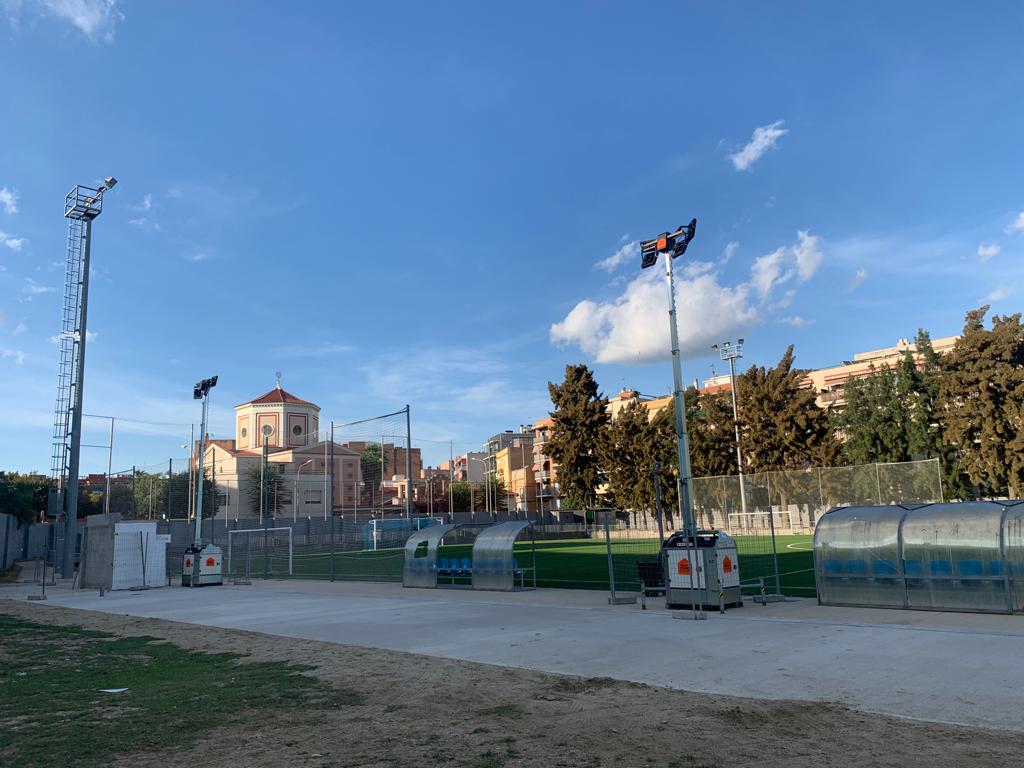 El Camp Municipal de Futbol Ibèria⚽️ disposarà de lavabos pel públic, un nou mòdul pels treballadors i es renovarà l'enllumenat. Al #SantsMontjuïcAlDia entrevistem en <a href="/Forki13Joan/">Joan Forcadell</a> de la <a href="/uesants/">UE Sants</a>, que s'havien queixat de l'estat del camp amb <a href="/efapedraza/">EFA Pedraza</a>.

🎧go.ivoox.com/rf/93954950