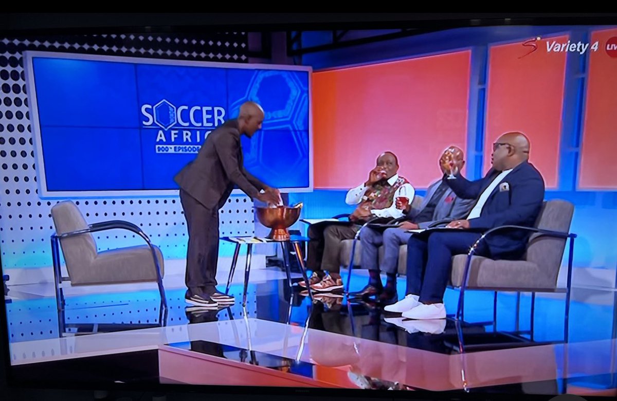 el_eter's tweet photo. @MySoccerAfrica  @InterAlliesFC Congratulations to Soccer Africa for 900 Episodes in Supersports,Mlambo and my brothers. I have been with you guys since 2001. You guys make this show so exciting and makes me enjoy football around Africa thanks to you all. https://t.co/Lswvbz44VA