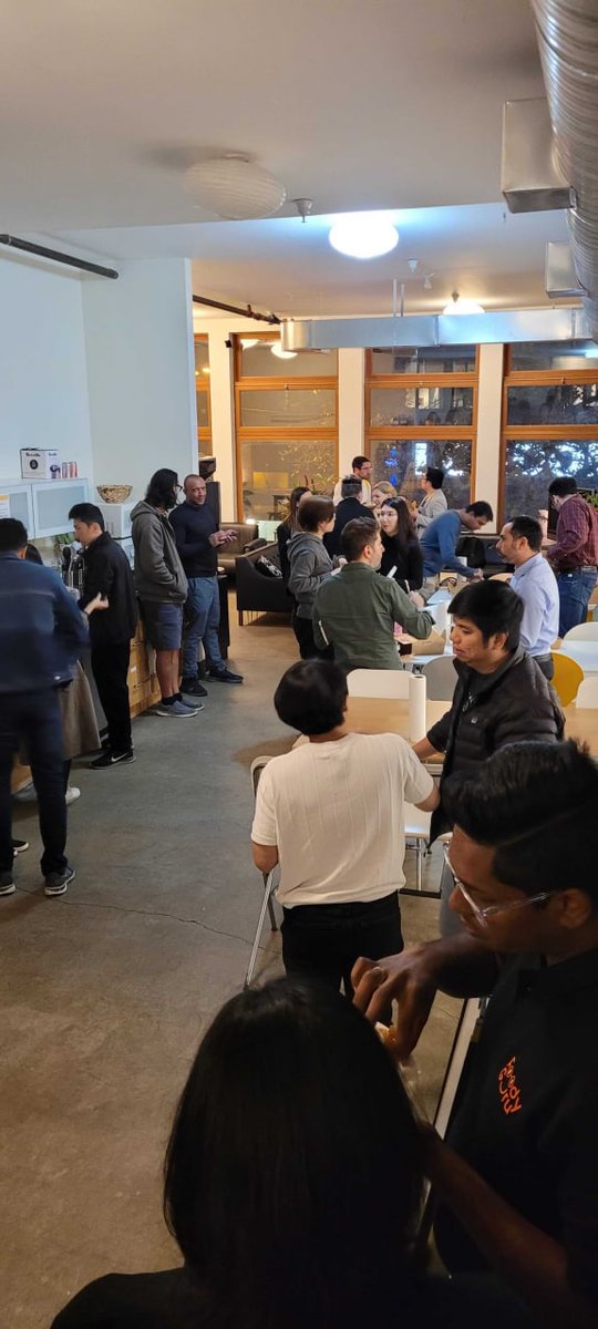 The #Tezos community in Vancouver is growing ❤️ Another great Tezos meetup hosted by @ecadlabs RSVP here for next month's event: meetup.com/tezvan