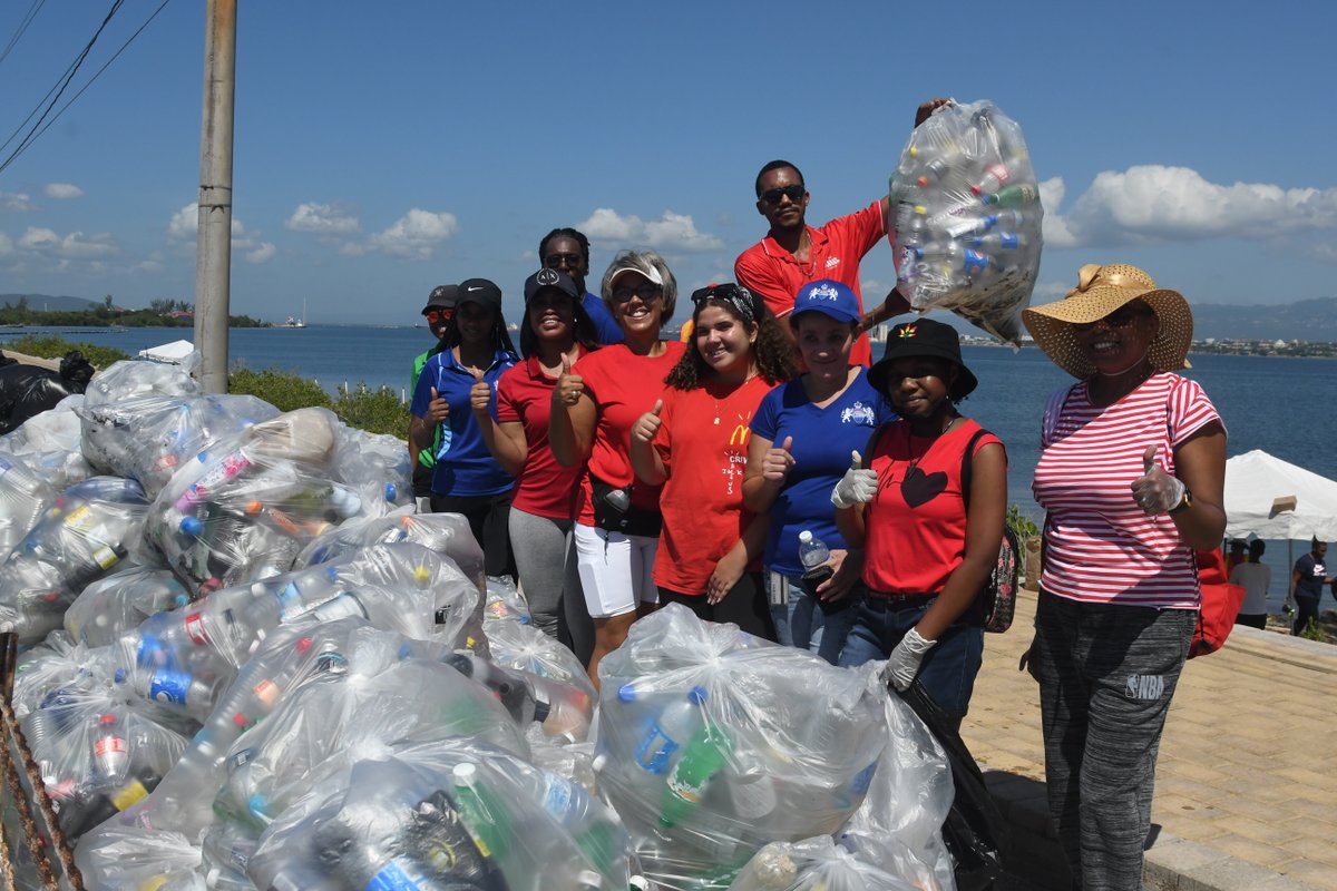 JMMBFoundation's tweet photo. #Throwback to last month when our #JMMBFamily joined forces with the UWI Port Royal Marine Lab to participate in the annual coastal cleanup exercise.

We were thrilled to be apart of this experience &amp; play our part to help keep our coastlines clean.

#InternationalCoastalCleanUp https://t.co/OoMsa8I9jS