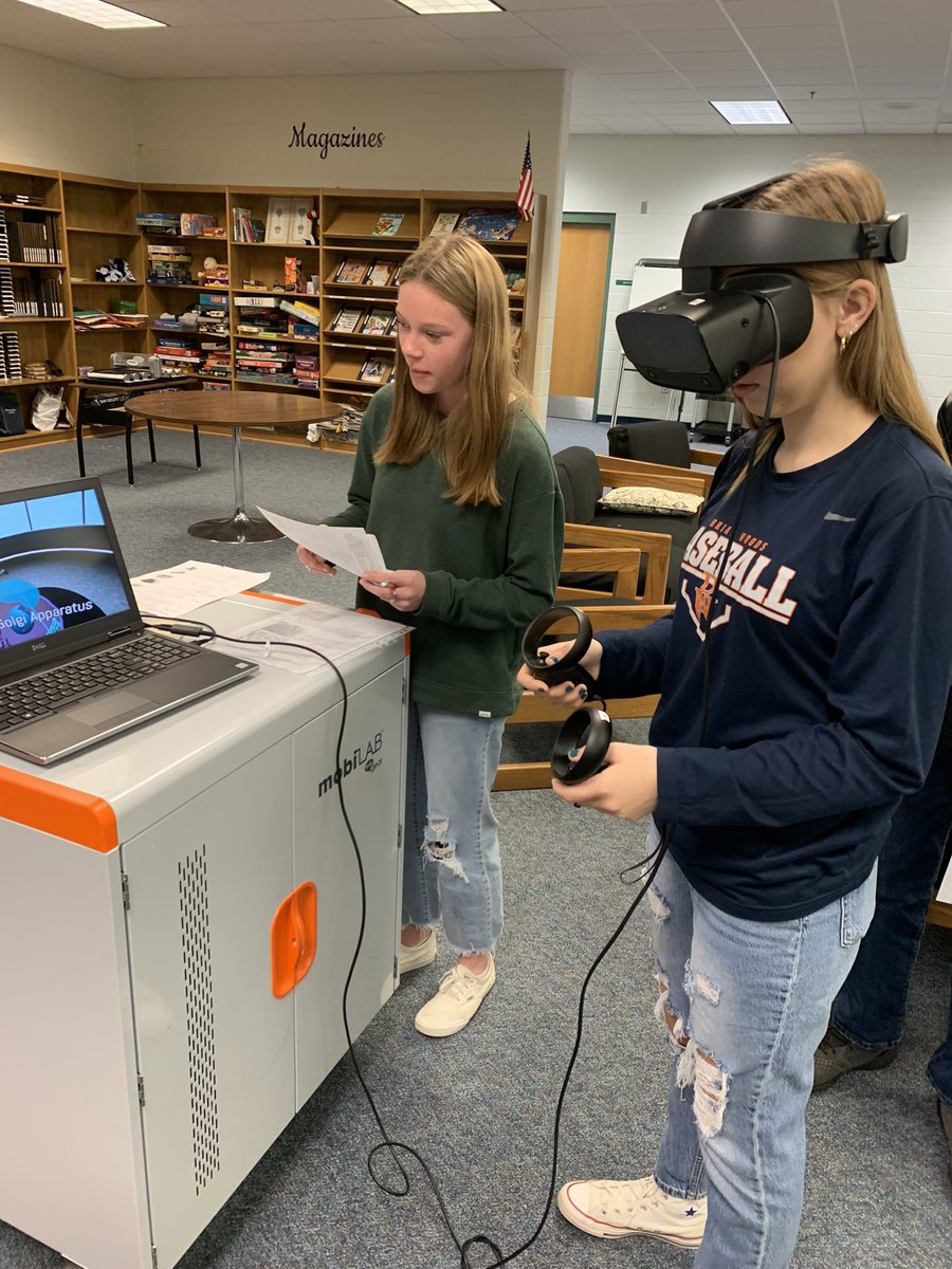 OnwardEdtech's tweet photo. Spending the last couple days before I start my new job working with Biology students. Ss are exploring and building cells in AR/VR. #ONEMillbrook. https://t.co/Ql8vw15xtj