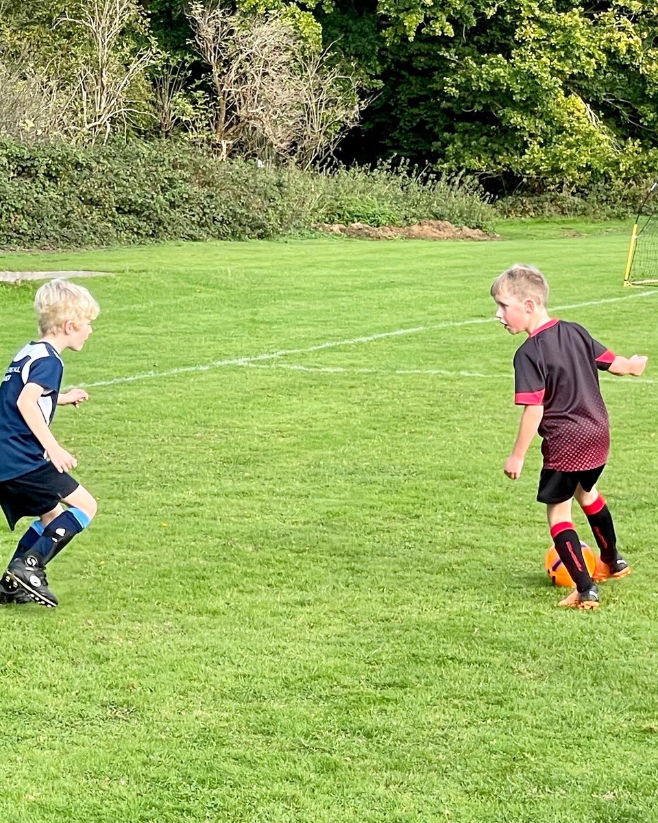 Lots of Junior #football #action today with <a href="/copthorneprep/">Copthorne Prep.</a> <a href="/CaterhamSport/">Caterham Sport</a> and <a href="/skippershill/">Skippers Hill Manor Prep School</a> coming together. Here’s our Year 3 Boys getting stuck displaying some silky #skills. #confidence #opportunity #potential