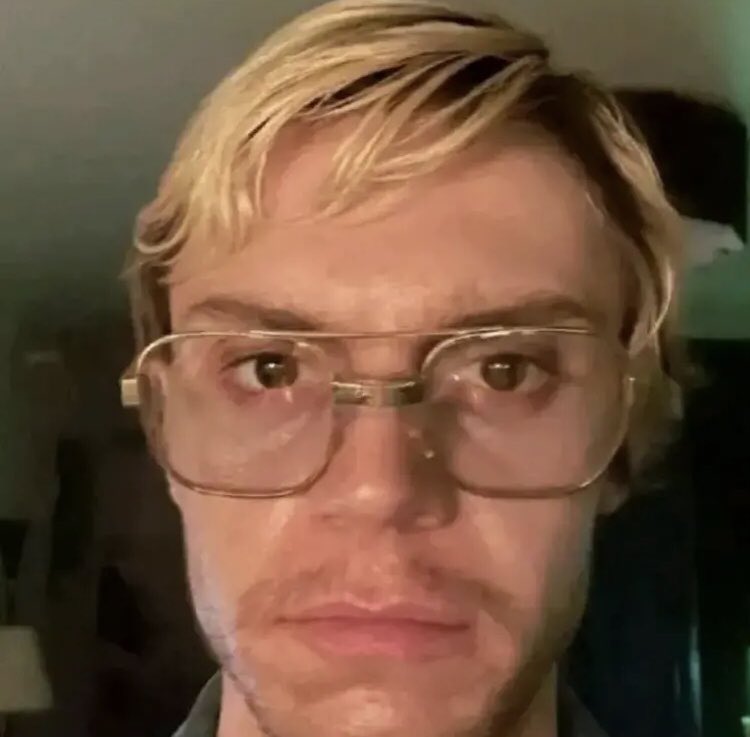 MaxNotWasFound tweet picture