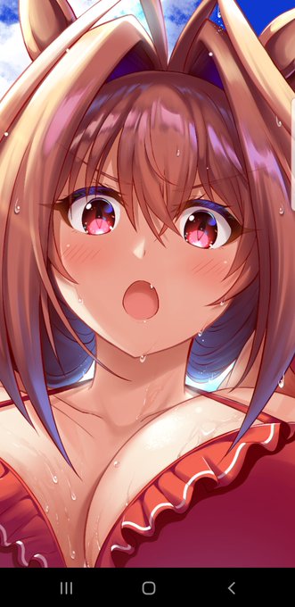 スマホで👙ダスカ拡大して見てたけど目の塗り方こんな色々やってたっけ…?て自分で描いておいて???てなってる 