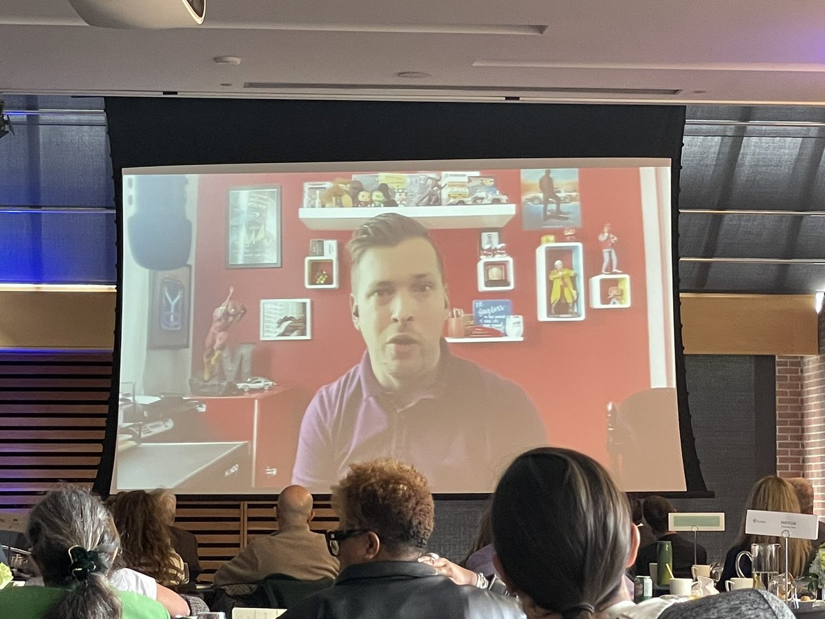 ECAOntario's tweet photo. EHRC Agents of Change Day 2: Informative and Inspiring Closing Session by @Marco_Pasqua on Accessible Workplaces.
#ThePowerOfChange @electricityHR https://t.co/Sq98615gEY