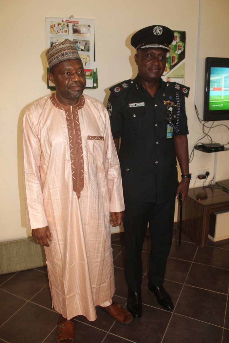 ShiisuAdam's tweet photo. With Chief Judge, Jigawa State. Hon Justice Umar M Sadik https://t.co/yavzz0VWFA
