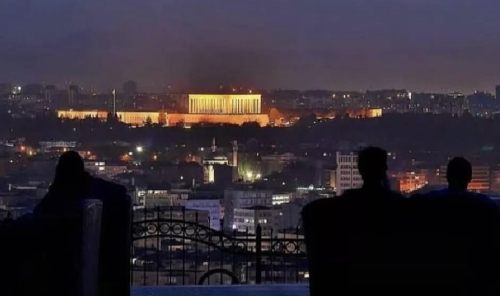 Kedi,köpek kayıp olunca herkes paylaşıyor. Bizim bu Ankara sokaklarında gençliğimiz kayboldu kimsenin umrunda olmadı …