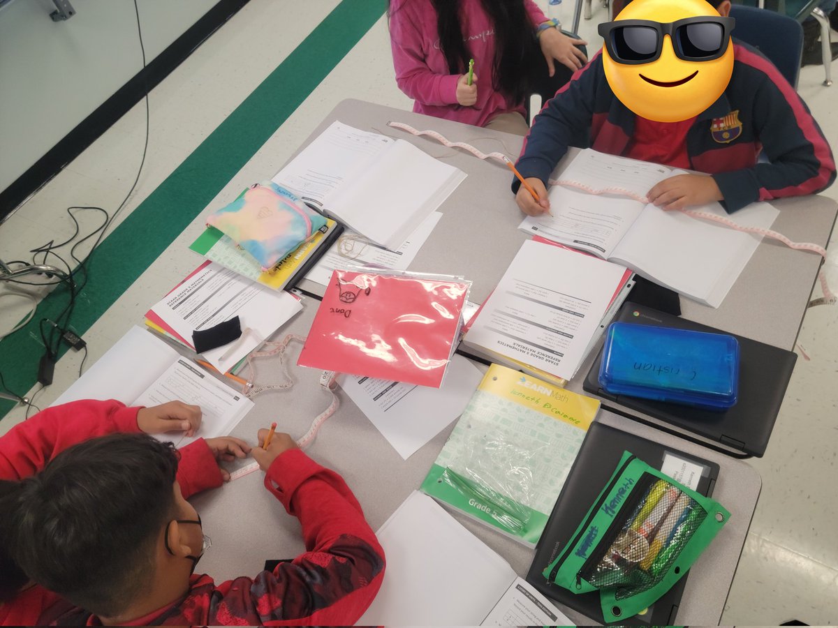 EBarbaML's tweet photo. @juanseguinhisd 5th grade 👩‍🏫👩‍🏫 are on 🔥.  
I 👀 language objectives, clear instructions, visuals, sentence stems and collaborative learning‼️
👏👏
@MsArvidsson @MsMunoz_5 @Mayte_G_Olivo @mrobinson867 @HISDREADY2RISE @HISDMultiPrgms https://t.co/JH3RFdb5A6