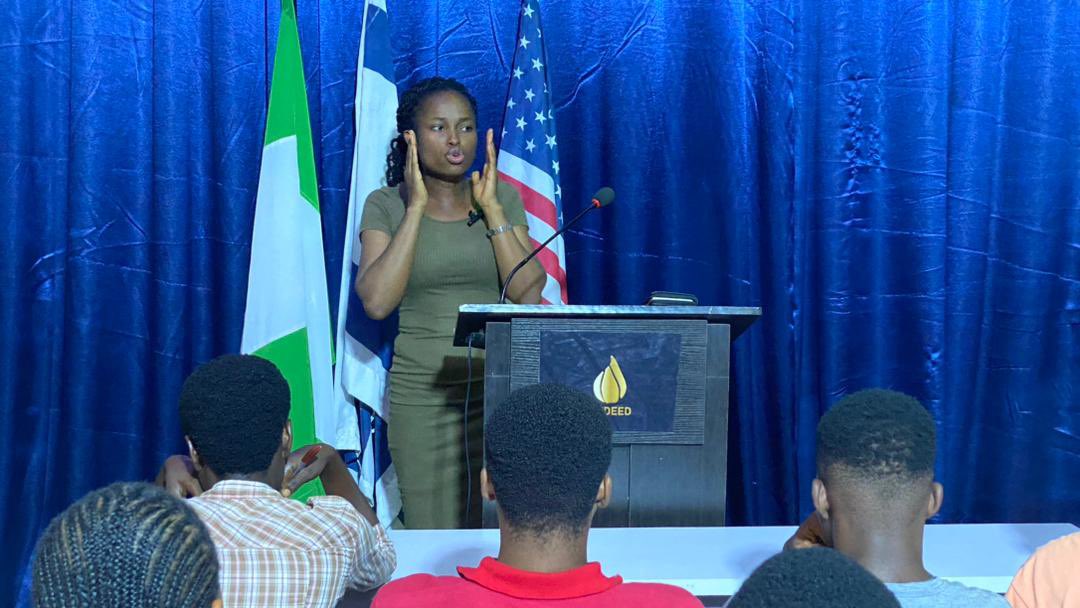 cedtvofficial's tweet photo. “People are now waking up to the issue of their mental health — I have been to a federal neuropsychiatry hospital for posting and I can assure you there is a lot of mental health cases everywhere” Chiemerie Onyeka
#cedtalknnewi #cedtalkevent #cedtalk @NnewiCity @RaymondRuach https://t.co/Rb79iHz3sh