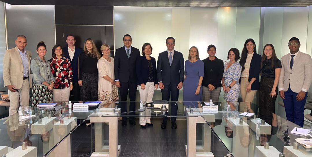 NoruegaEmbCuba's tweet photo. Un encuentro magnífico hoy con el @CONEP_RD. Las empresas CAMBI y Thalasso mostraron sus tecnologías en la #EconomíaCircular de tratamiento de aguas residuales y sargazo. 

Una inspiración ver que nuestras #SolucionesSostenibles 🇳🇴 atraen mucho interes en #RepublicaDominicana 🌊 https://t.co/8u6K7RXaZk