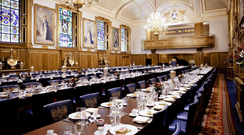 ActuaryCompany's tweet photo. Thanks Master #Wheelwright from #MasterActuary for your hospitality this evening provided at #Clothworkers Hall. What a treat to join your Thanksgiving Service at Bevis Marks Synagogue. https://t.co/vfEyd4DcKh