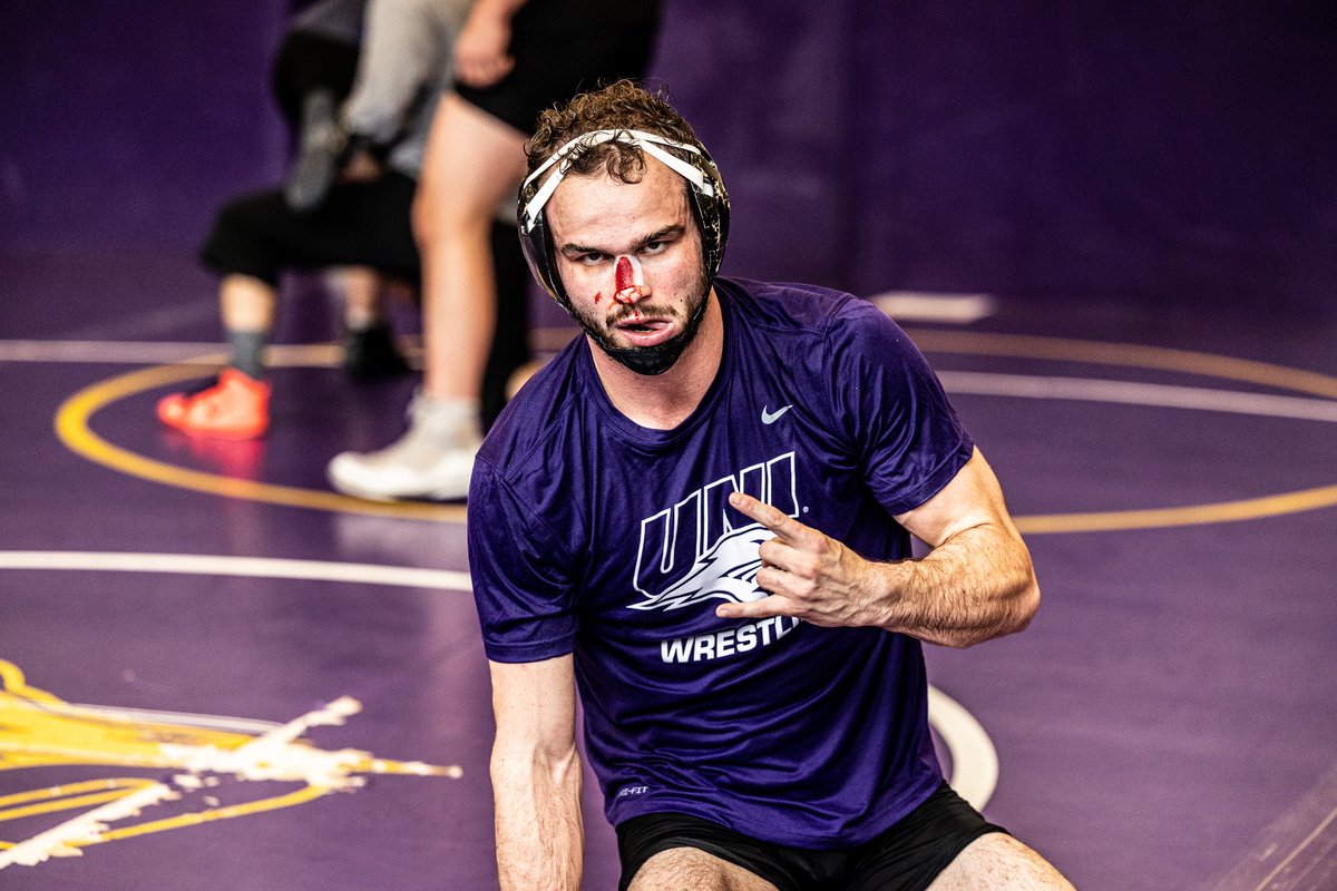 Only the strong wrestle...everyone else plays basketball. 💪

#NCAAWrestling x 📸 <a href="/UNI_wrestling/">UNI Wrestling</a>