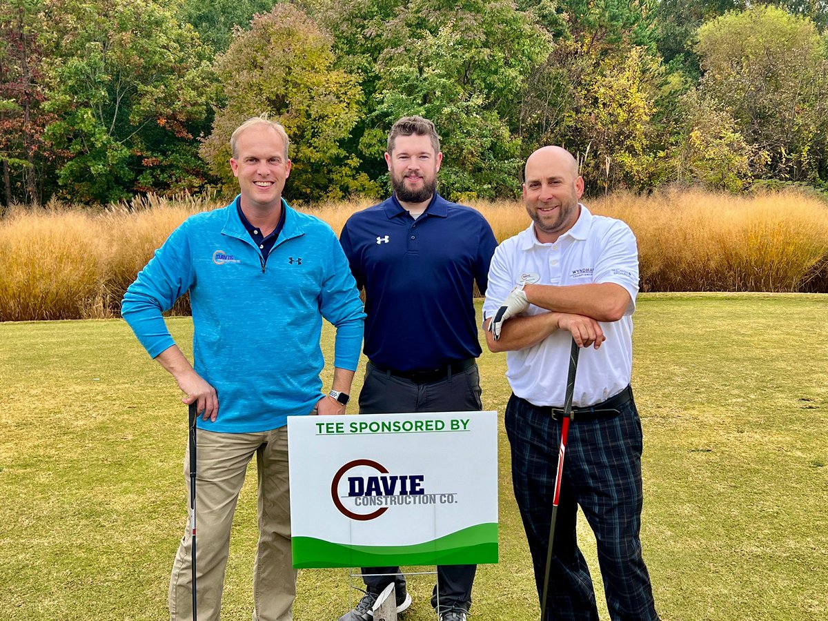 DavieConstNC's tweet photo. We were pleased to be a beverage sponsor for the Nat Assoc of Industrial & Office Parks (NAIOP) Golf Tournament at Grandover yesterday. Great opportunity to meet new friends & play with colleagues! #NAIOP #Grandover #golffellowship #buildmyoffice #daviedelivers https://t.co/30ds3XRCrw
