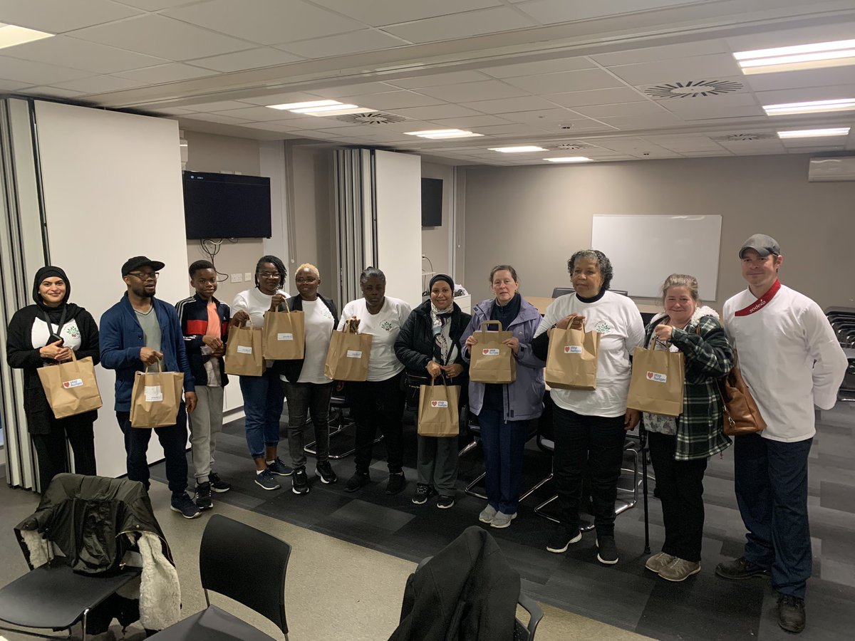 Anthony Thackray tweet media