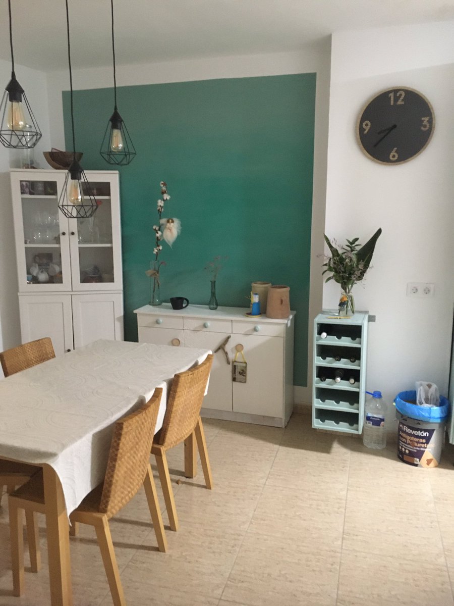 richa_josefine's tweet photo. Rincones en proceso! Home sweet home https://t.co/7GsBLwh6uR