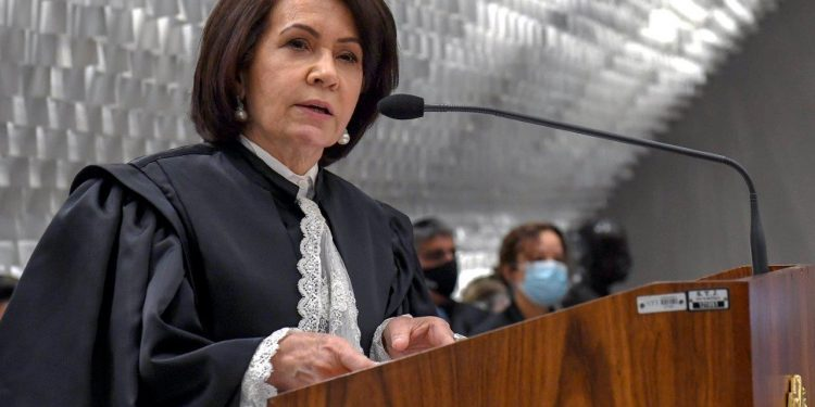 MarcioM61326104's tweet photo. CASO ALAGOAS: Ministra do STJ manda recado duríssimo a magistrados que agem com motivação política: “Não ingressei no STJ para pautar minha atuação jurisdicional em fundamentos de ordem política. A política deve ser conduzida por representantes do povo, eleitos pelo voto direto” https://t.co/nezrdElFyh