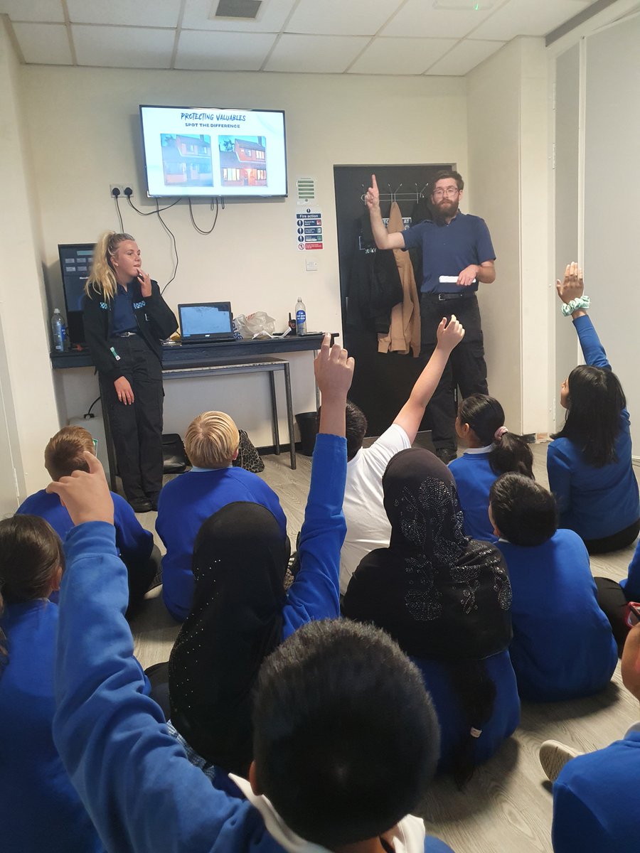 BelfieldPrimary's tweet photo. Year 6 learned how to keep themselves and others safe yesterday at Crucial Crew. They heard all from the Police, Fire-brigade and first-aiders amongst others #safeandaware https://t.co/5QaWPAwSUb