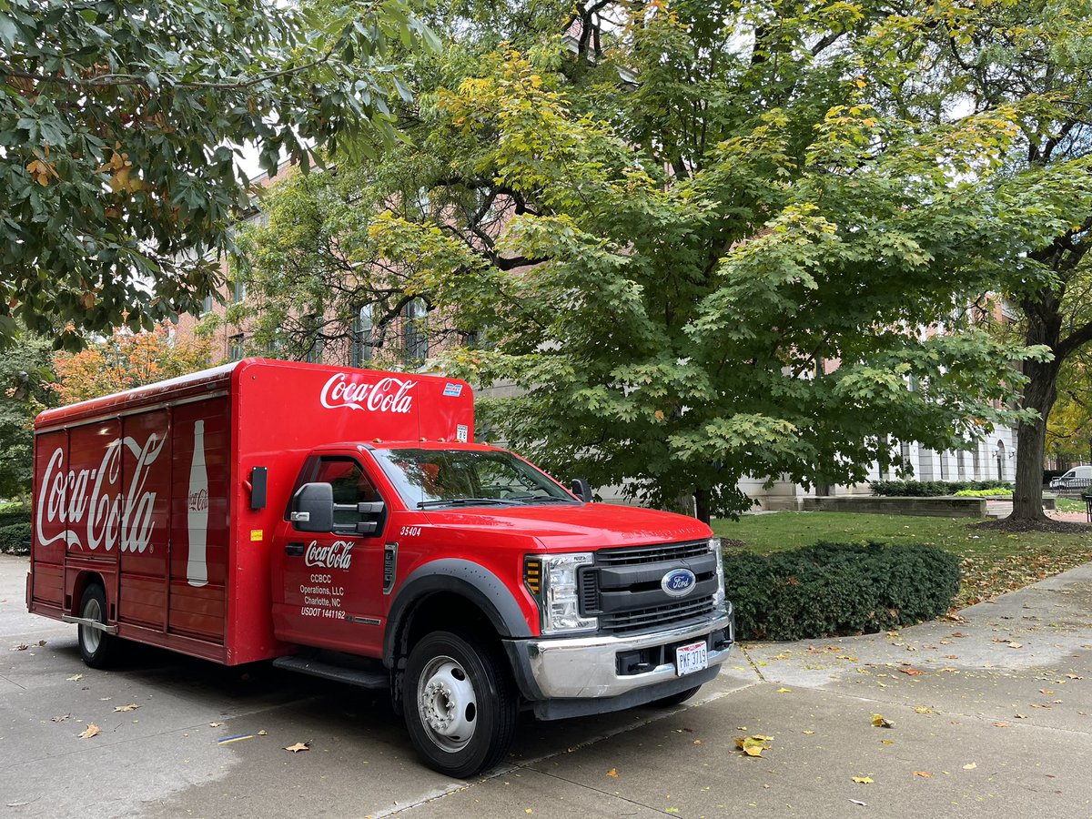 thermoware's tweet photo. When the @CocaCola truck shows up at your building to fill the vending machine. @DietCoke #cherrycokezero https://t.co/20viHSuTcT