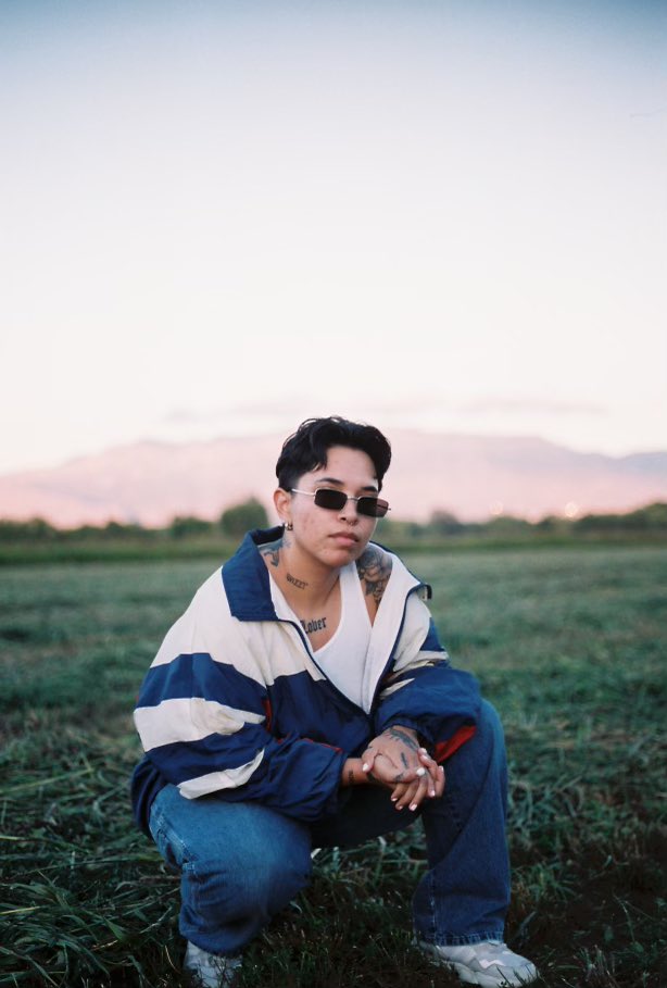 caakkkeee's tweet photo. the 90s are calling my name https://t.co/FmDuTC8loV