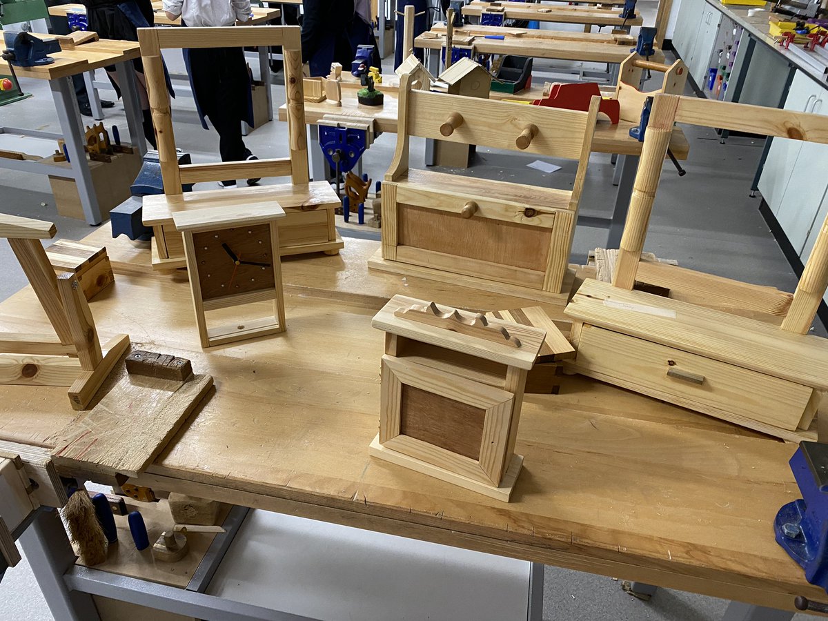 Workshops ready to go with pupil demonstrations as well as previous pupils work on show🪚