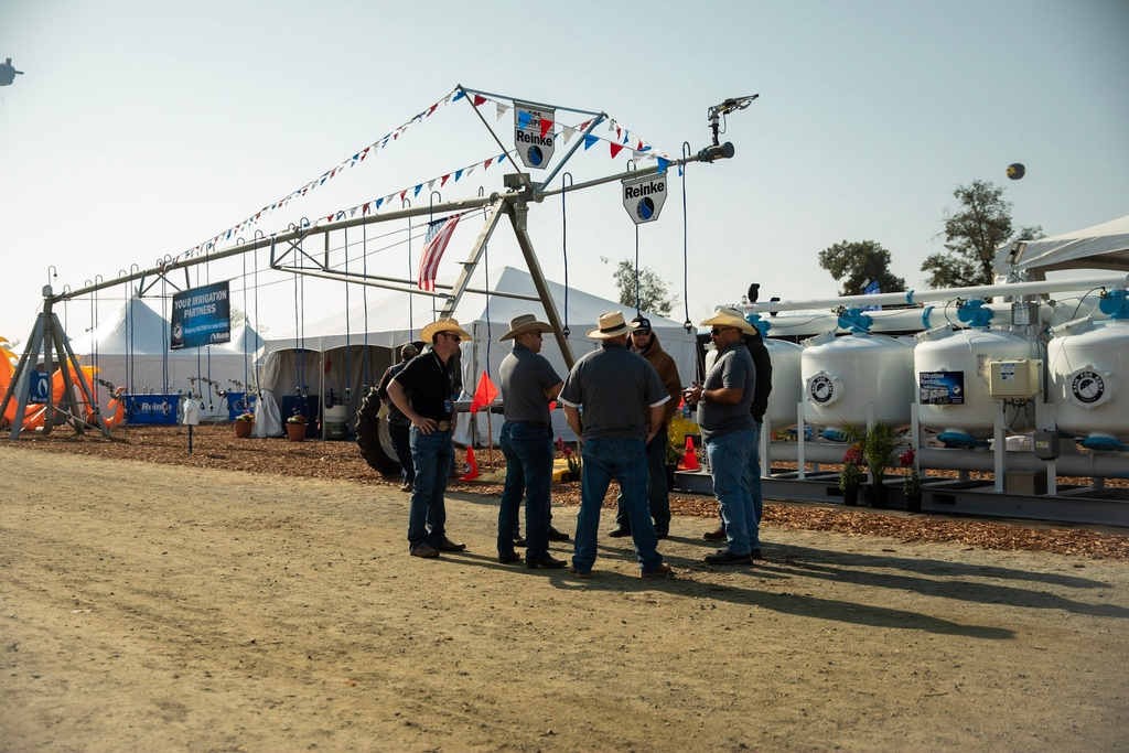 WETcenter's tweet photo. Early bird gets the worm 🪱 to attend the 2023 World Ag Expo in Tulare! Check out innovative solutions in technology and more below. 👇️

🚜https://t.co/uvZg9CMC50 🚜

#Network #Demonstrations #AgTours https://t.co/X35U5LkwZQ