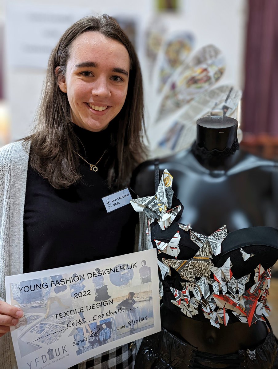 tewkschool's tweet photo. Congratulations to Cerys (Y12) who was selected for the final of the Young Fashion Designer UK competition last weekend. She was one of 9 finalists at GCSE from 400 entries! Her work looked stunning & she was awarded the prize for Textiles design 👏🏻
#creativeTewkesbury
#YFDUK https://t.co/KR1V8pd7IG