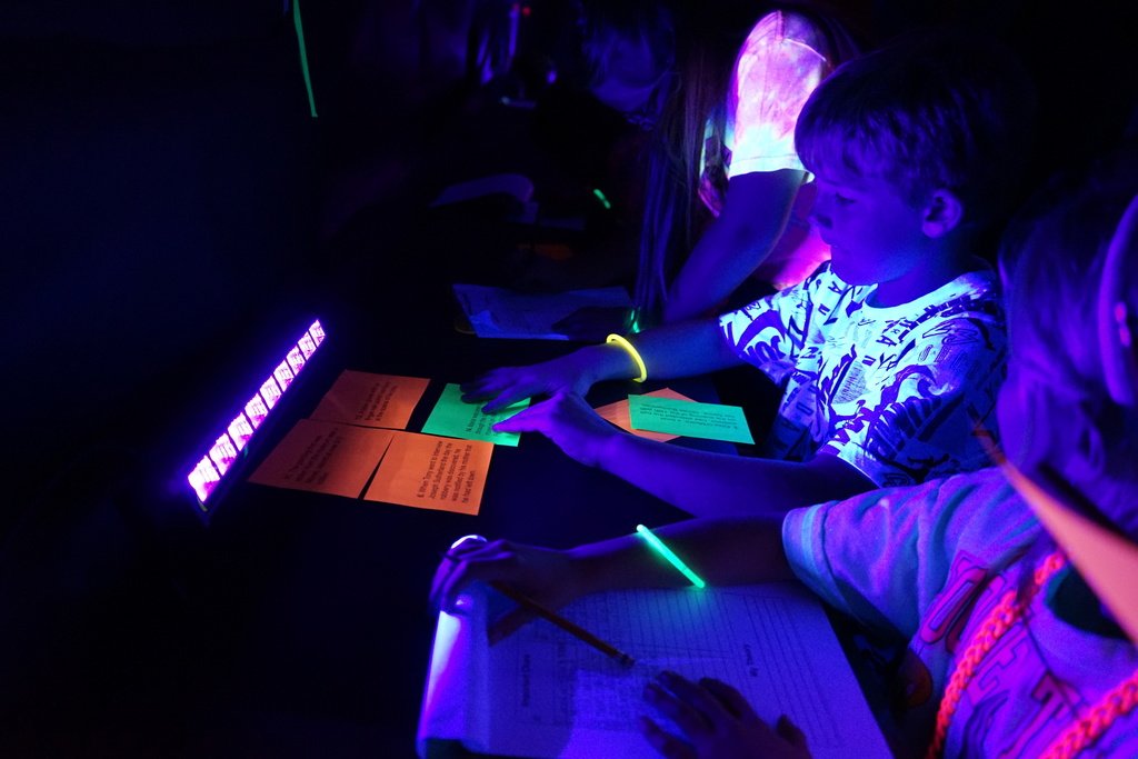 nppsd's tweet image. McDonald Elementary embraced the Get Your Teach On magic today with Learning Rocks. Students and staff filled the transformed learning lab for a glow-in-the-dark curriculum-driven learning experience.
#getyourteachon #LearningRocks #WeRNPPS, Come Grow With Us!