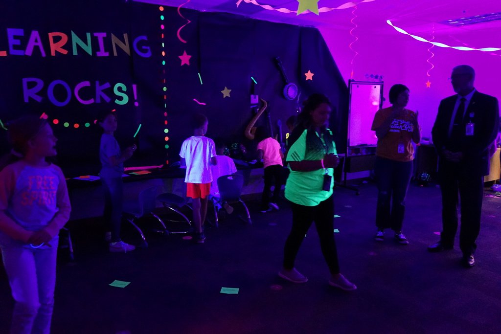 nppsd's tweet image. McDonald Elementary embraced the Get Your Teach On magic today with Learning Rocks. Students and staff filled the transformed learning lab for a glow-in-the-dark curriculum-driven learning experience.
#getyourteachon #LearningRocks #WeRNPPS, Come Grow With Us!