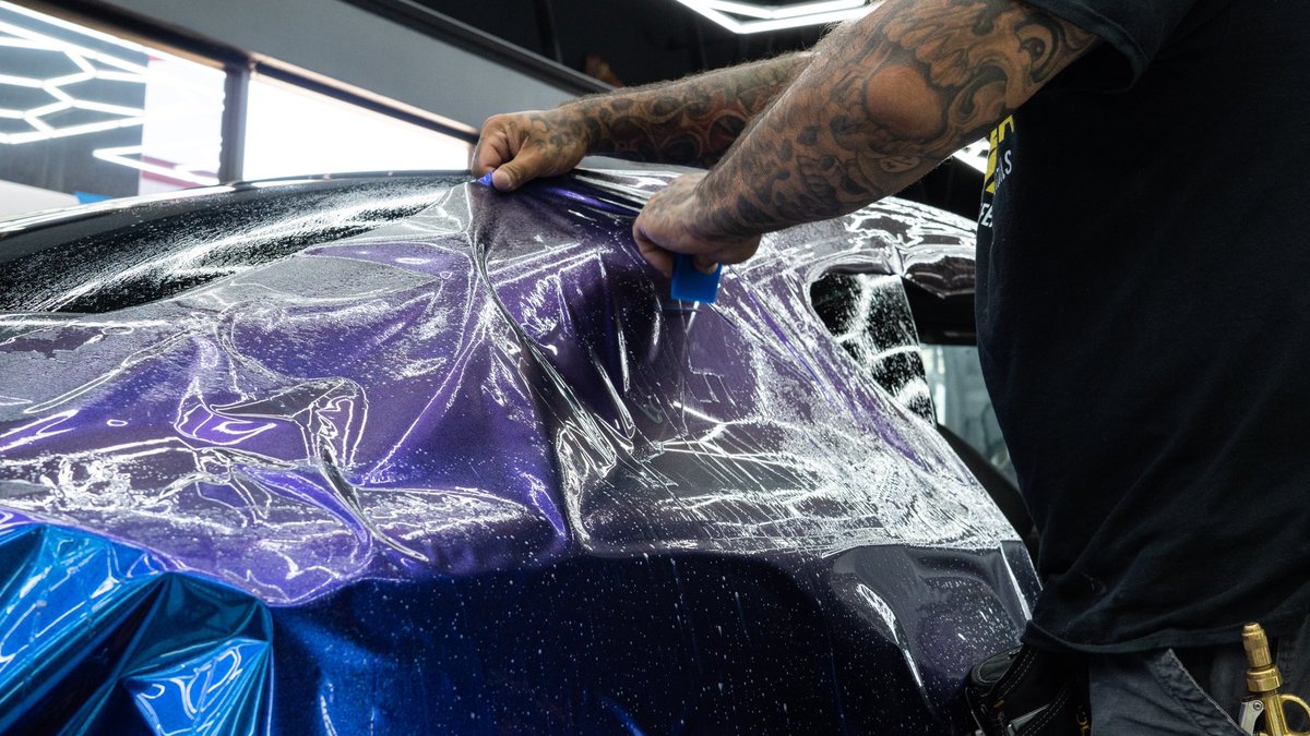 This RS7 is a neck breaker in this two tone vinyl! Shifting between purple and blue depending on the angle you look at it 🧑‍🚀 Vinyl is the ultimate way to change the look of your vehicle and give you that new car feeling!