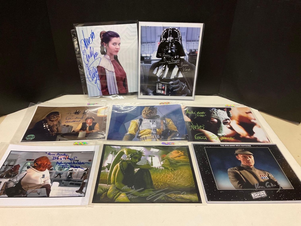 Lot 164 in tomorrow's sale features a grouping of autographs and dedications from the cast of the original Star Wars trilogy films including Carrie Fisher, Peter Mayhew, and more. Browse and bid now on our website or app before they're gone! #finditatbriggs https://t.co/dXIjDRpeJQ