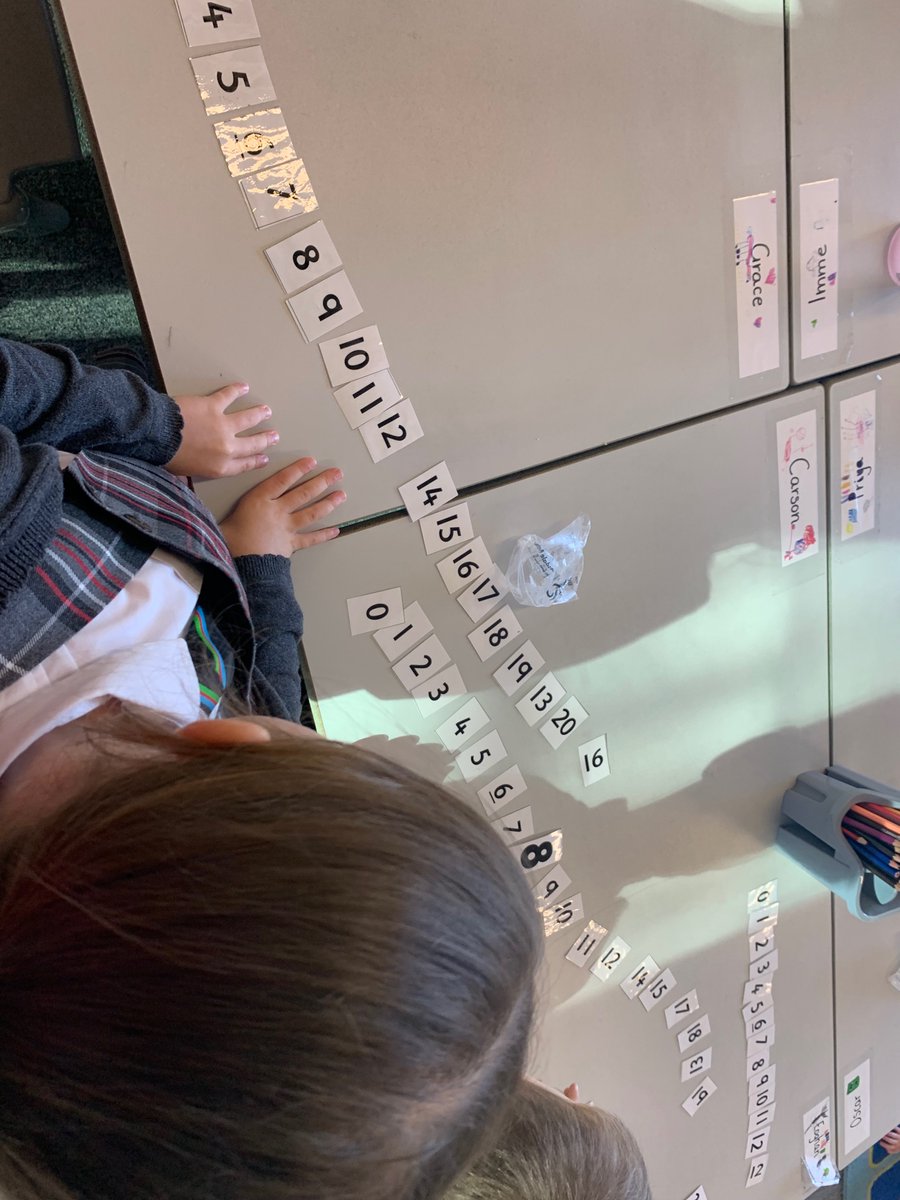 GarnockPrimary's tweet image. Numeracy fun!
Our P2’s were representing 2 digit numbers using tens and ones this week while some of our P1’s were ordering numbers. 
#placevalue #numbersequence