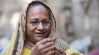 BRACworld's tweet photo. It's #WorldSightDay22. More than 1 billion people globally are living with some form of vision loss, most of which is preventable. Since 2006, BRAC has partnered w/@VisionSpring to support 10 million people with vision screenings to improve eye health & livelihoods. #LoveYourEyes https://t.co/Dk2o0ekfLa