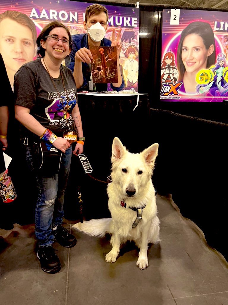 Happy birthday ! I hope you have a great day. I m happy I got to meet you at FanX! 