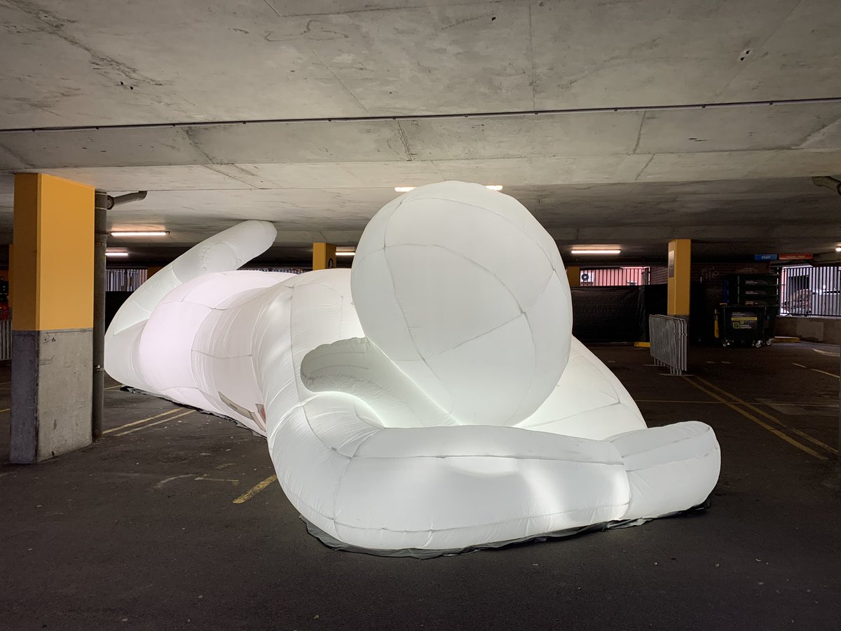 UNE Sydney tweet media