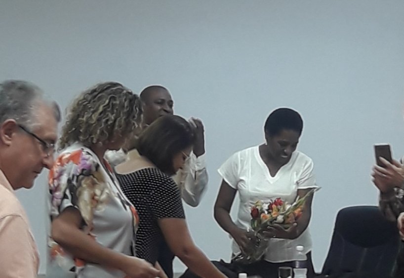 En la tarde de hoy 13 <a href="/marta_wilson/">Marta Wilson González</a> Ministra Presidente del BCC recibe felicitación del miembro del CC y Secretario General del SNTAP Yaisel Pieter por el #13DeOctubreDiaDelTrabajadorBancario <a href="/BancoCentralCub/">Banco Central de Cuba</a> <a href="/marta_wilson/">Marta Wilson González</a> <a href="/QueipoRuiz/">Joel Queipo Ruíz</a> <a href="/BarbaritaAguila/">barbarita aguila</a> <a href="/AlinoKaterine/">Katy</a>
<a href="/IvnEGC2/">Iván E G C</a>