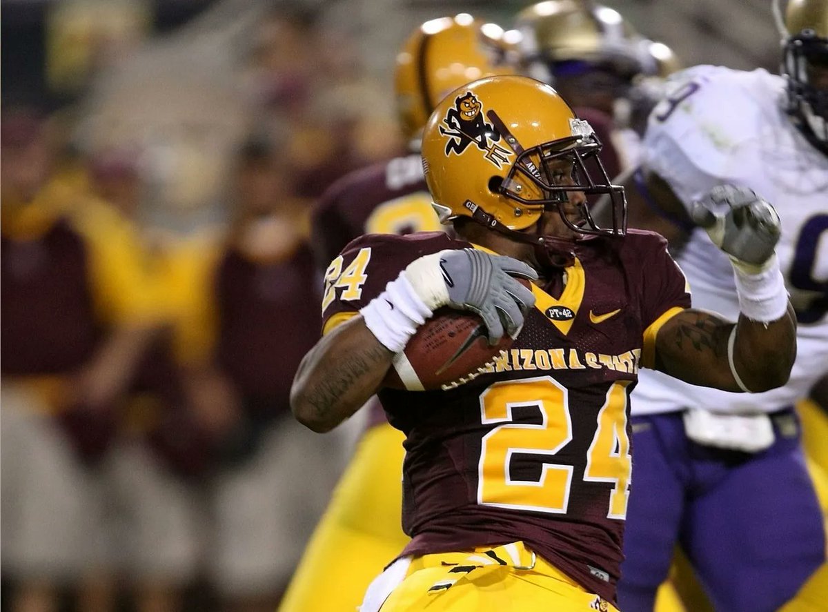 AZSportsHistory's tweet photo. 10/13/07 – RB @RyanTorain was lost in the 2Q with a serious left foot sprain, but RB's @KeegHerr24 (10-119) and @DNance31 (13-92) carried the load (@rudygcarp12: 20-31-227) as #14 #ASU beat Washington 44-20, to move to 7-0 to open Dennis Erickson’s ASU tenure. #ForksUp https://t.co/OfkOcXRxsR