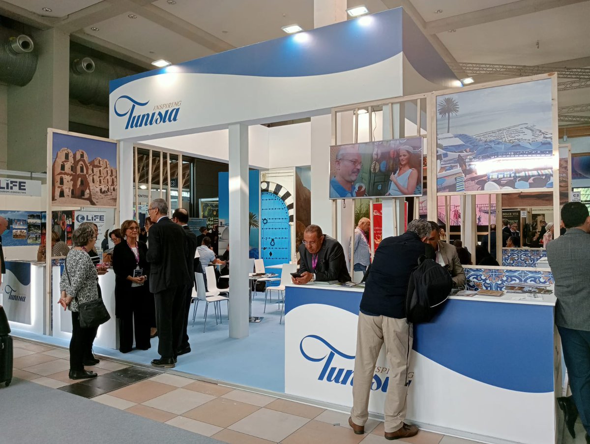 travelblogger italia tweet media