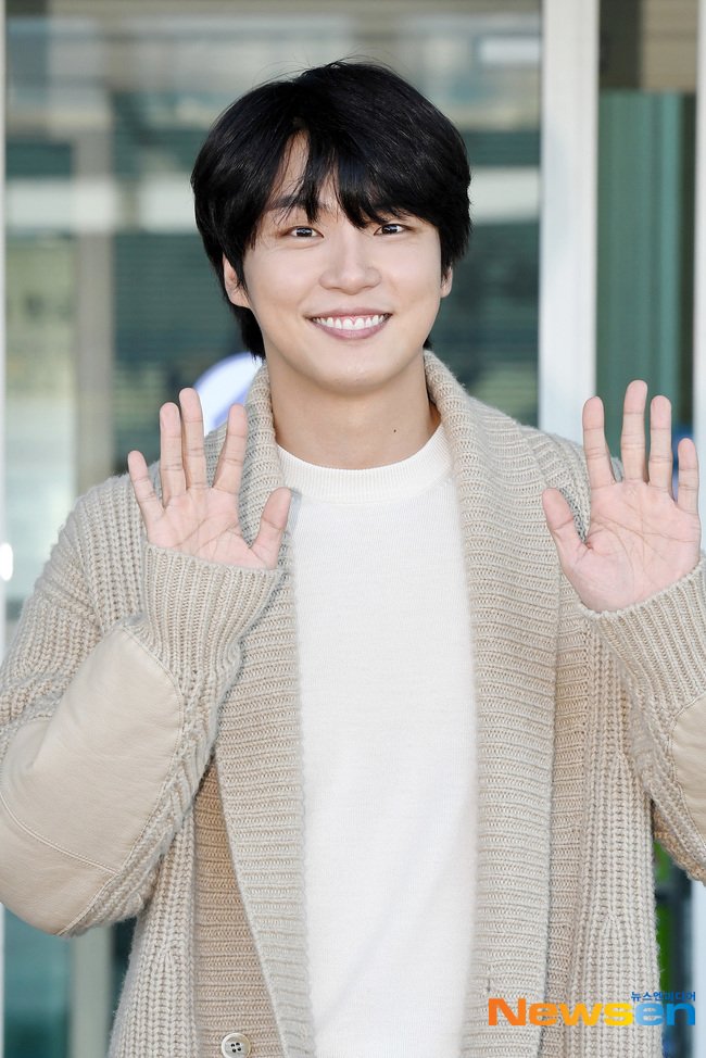 ArabYoonSiyoon's tweet photo. ١٣ أكتوبر ٢٠٢٢ | 📸

يون شي يون في مطار إنتشون اليوم متجهًا إلي اليابان من أجل إقامة حدث لقاء المعجبين ✨. https://t.co/2OPfANEhQV