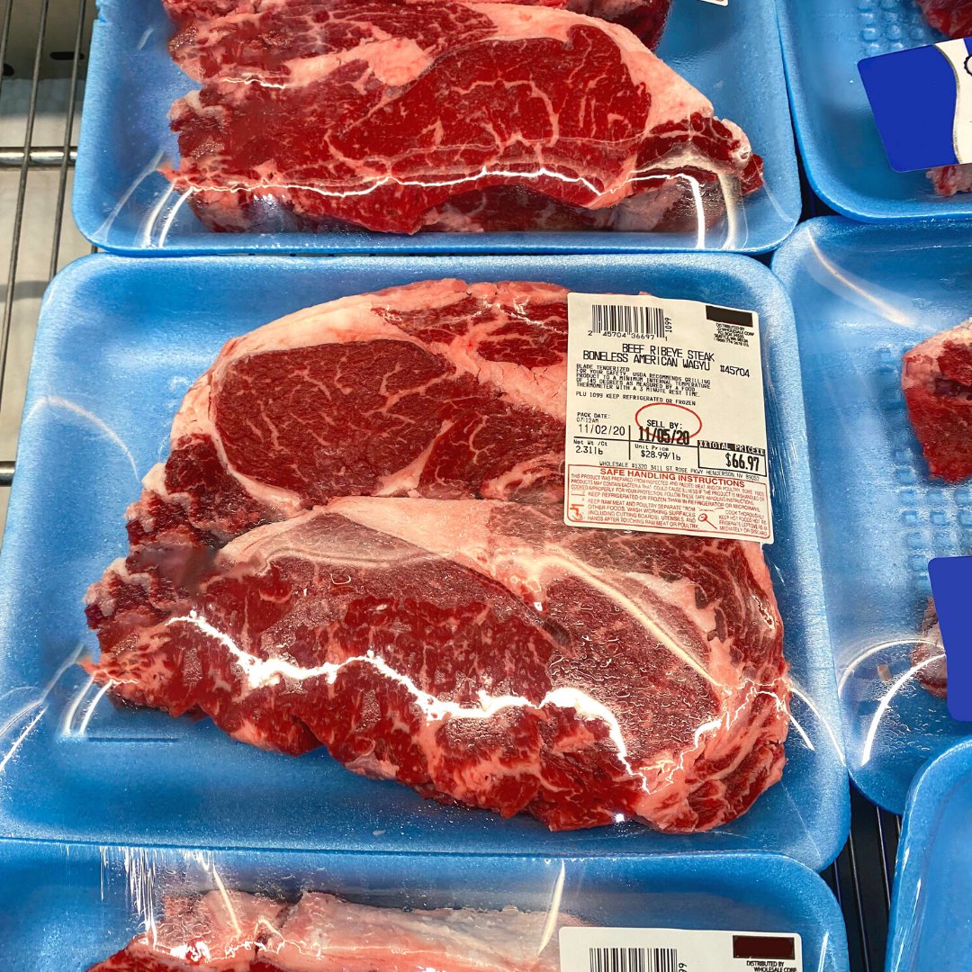 moneywisecom's tweet photo. Paying too much for groceries? Try this investing hack to save more than $900 per year 👀
