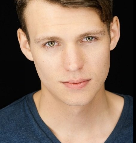 Today is Aaron Dismuke birthday

Happy Birthday Aaron
Hope your having a good birthday 