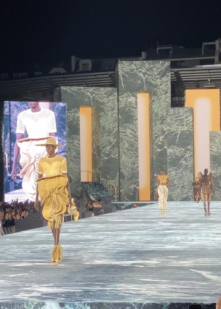 KCDworldwide's tweet photo. @balmain presented their Spring Summer 2023 Collection during the third edition of the #BALMAINFESTIVAL. The Balmain Festival blends together the runway presentation of @ORousteing's  latest collections with an evening of special performances. #BALMAINSS23 #PFW https://t.co/Pteh5snHWs