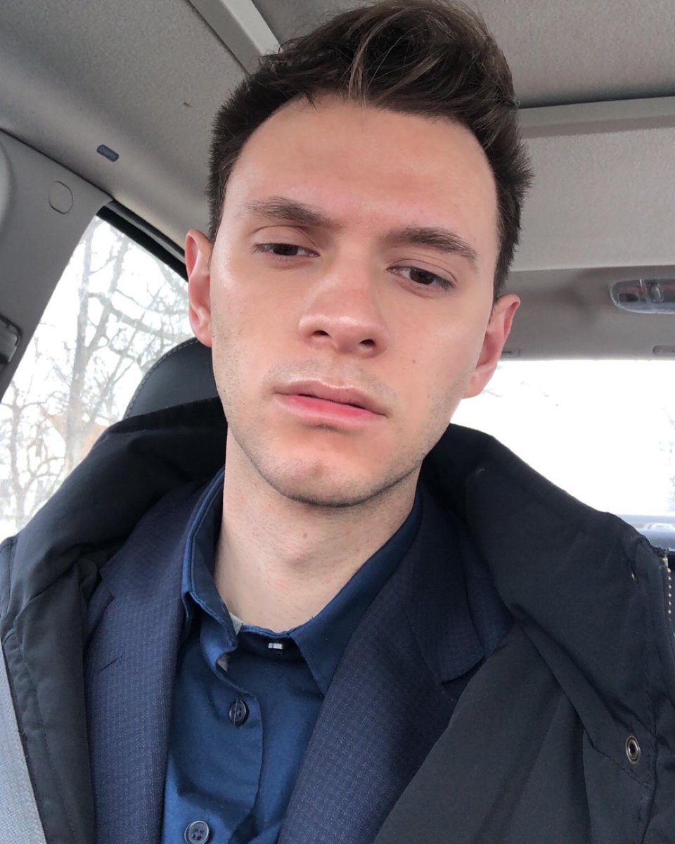 Aaron Pelo tweet media