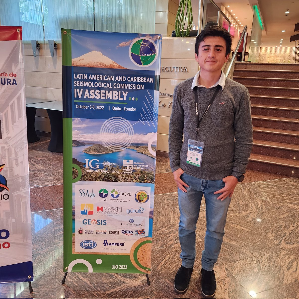 crissalasp's tweet photo. I went to Ecuador to present my research at @LACSC2022QUITO, good science, lovely people, and a very nice field trip to El Reventador! Also, I had the chance to visit my family even briefly, it's always a boost of good energy. 📸: @gbejarl https://t.co/Esxc6vzjPM